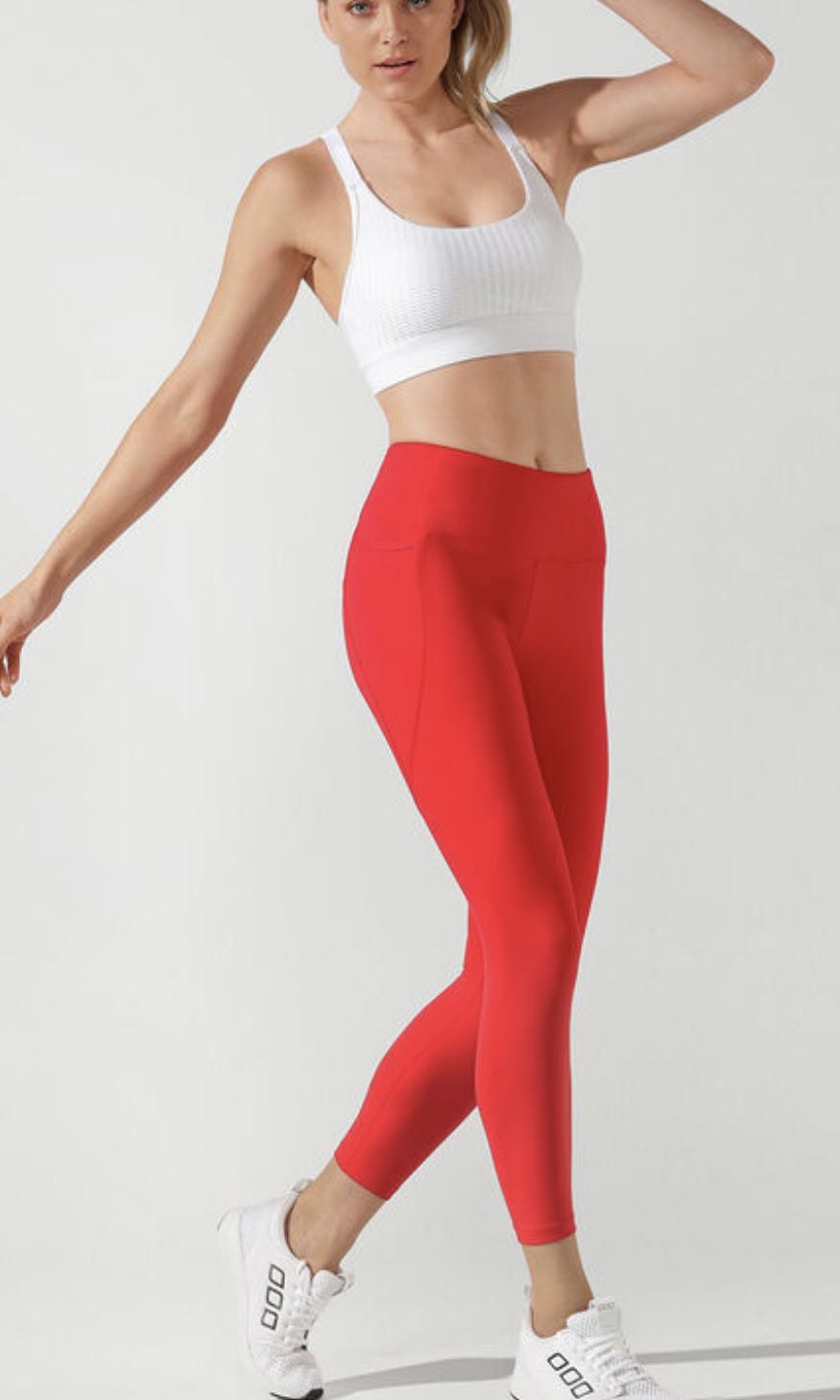 Lorna Jane Amy phone pocket tights, Women's Fashion, Activewear on Carousell
