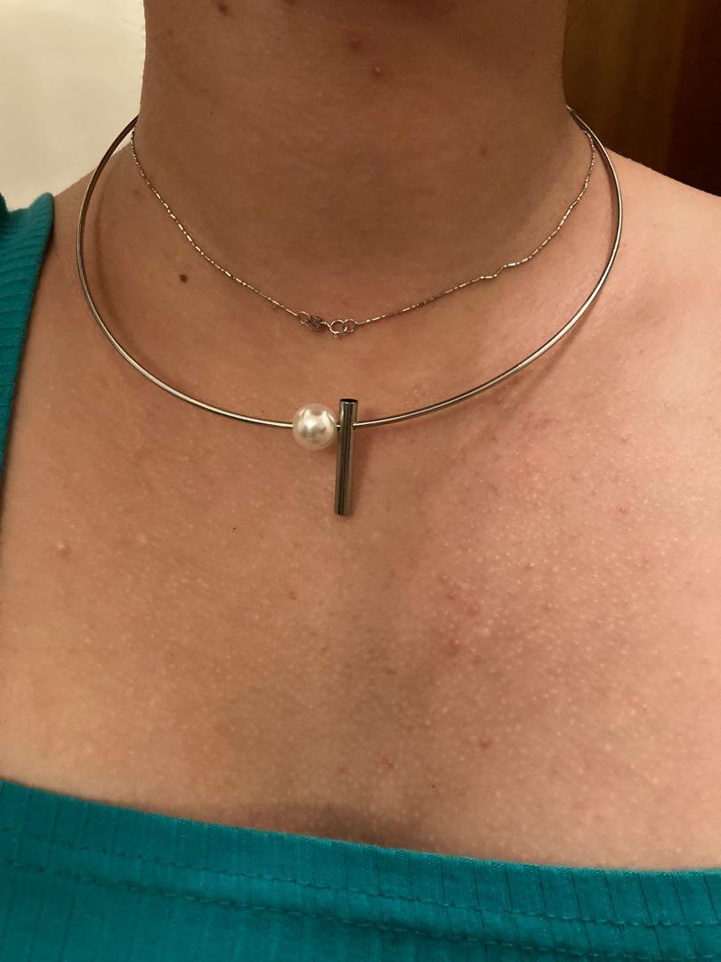 Metal ring choker top