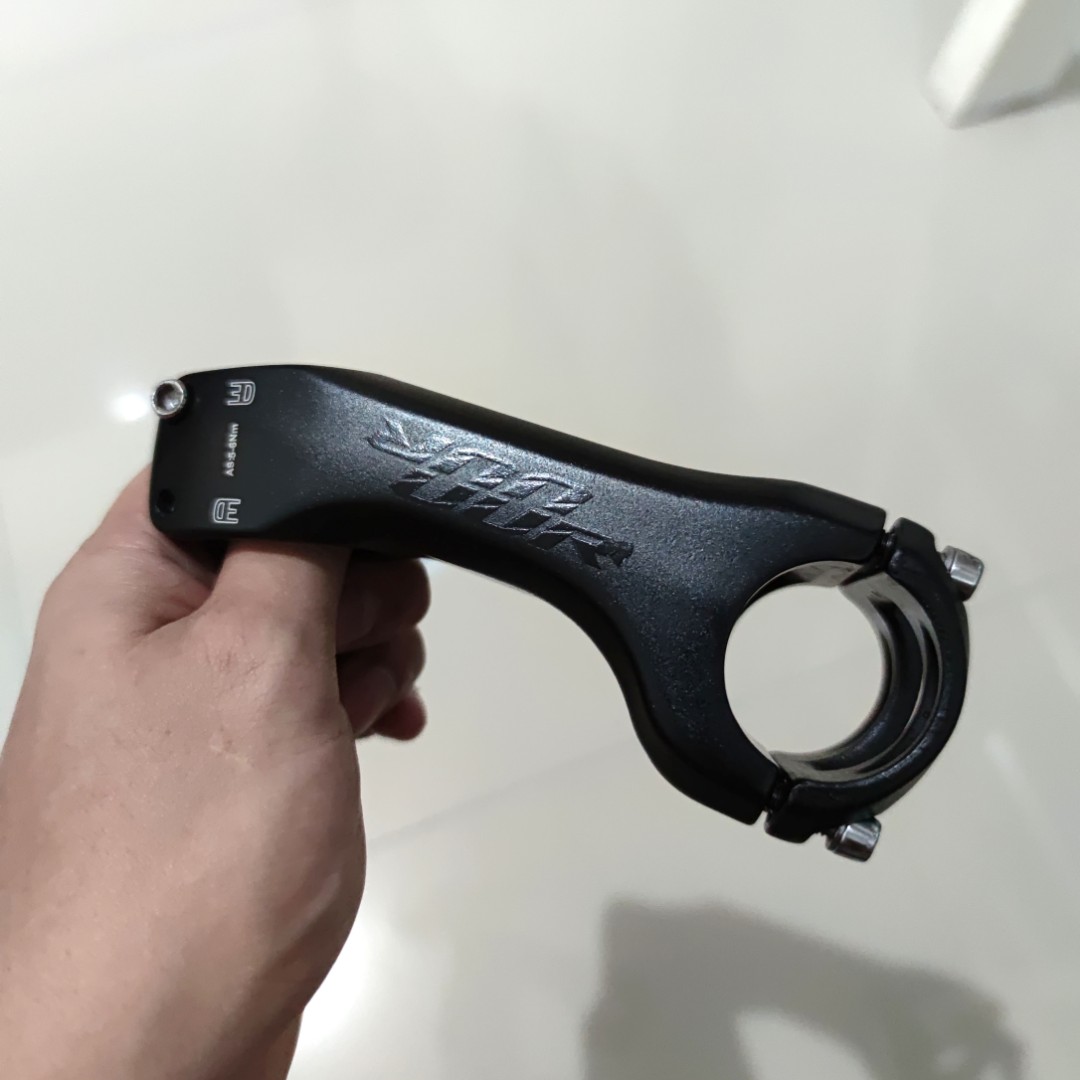 Negative stem bike top