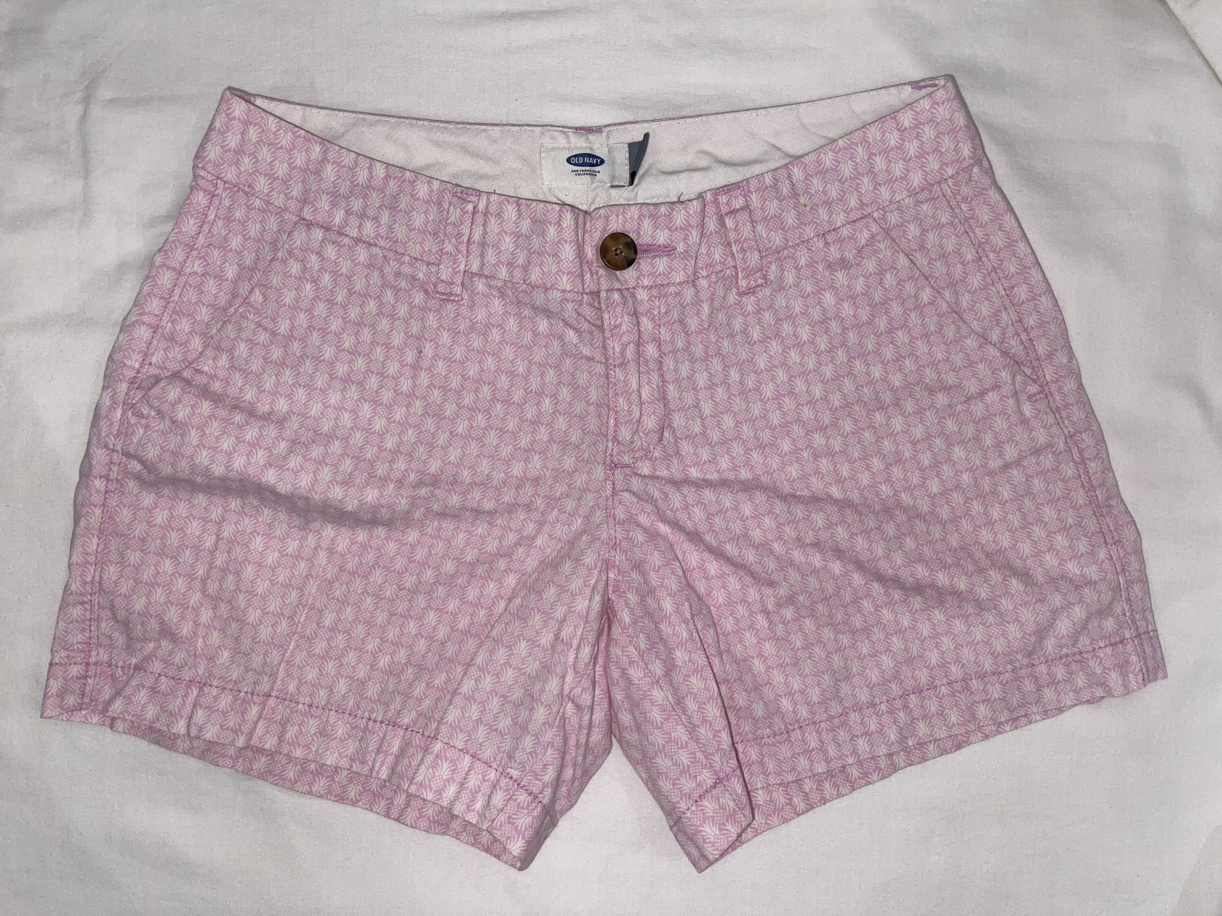 Old navy pink shorts 2025