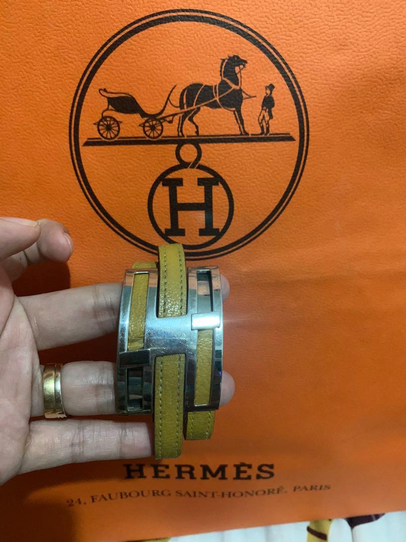 original HERMES BRACELET (Category: Luxury Accessories) located in Manila. Submitted by raila.bags (Listing ID 1091021211, Image 1). Description: original. hermes. bangle bracelet wala sira. sign of usage lang.