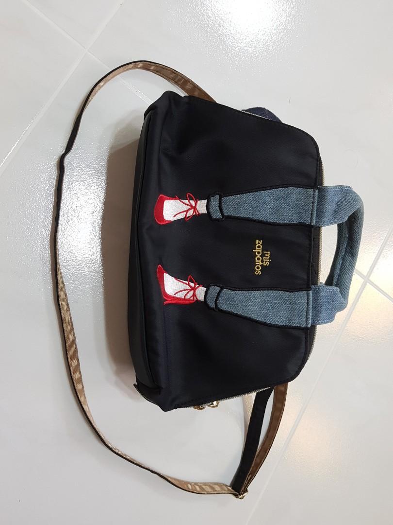 zapatos sling bag