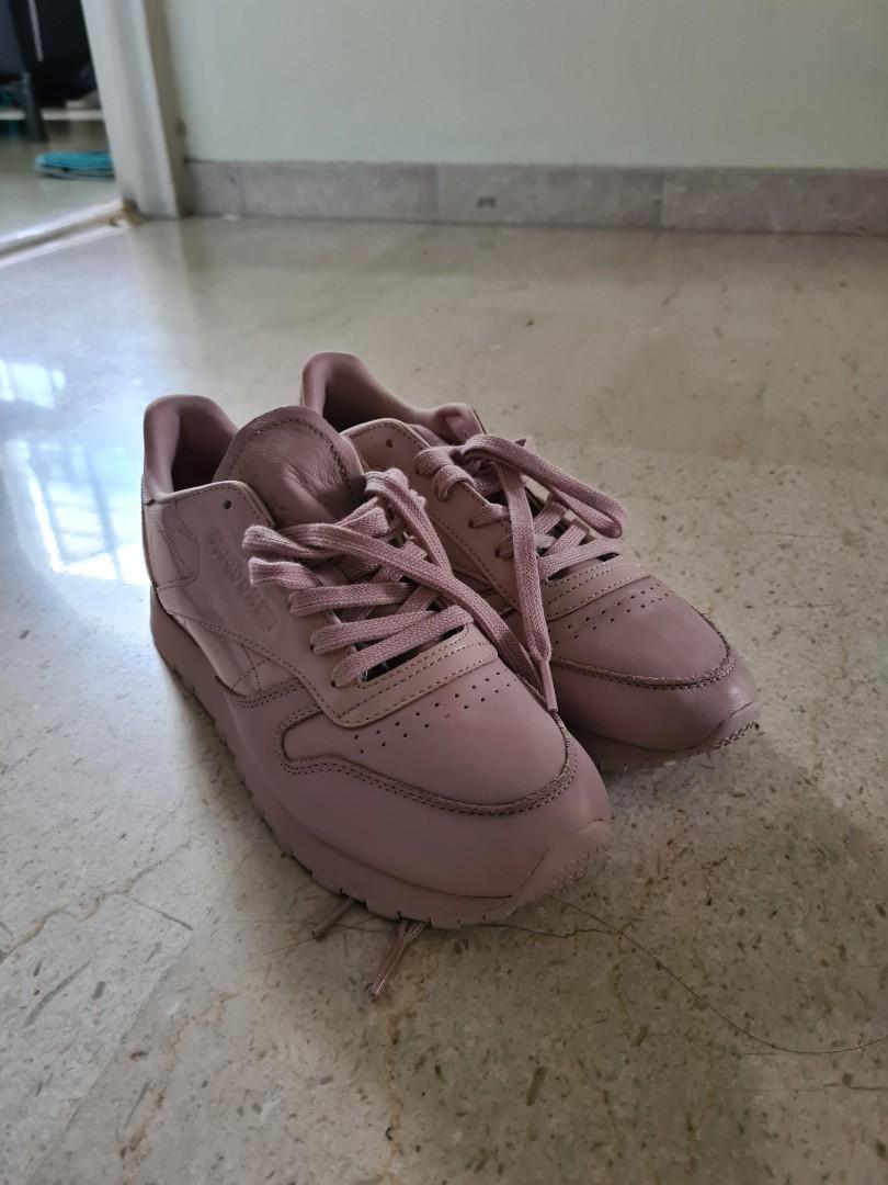 Reebok Classic Leather Women in Pink Women s Fashion Footwear