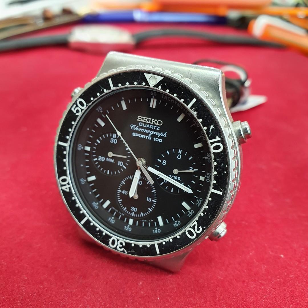 Seiko 7a28 chronograph watch, Luxury, Watches on Carousell