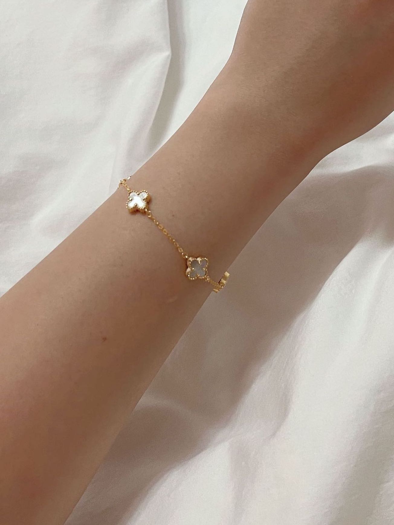 916 Gold Small Clover Bracelet