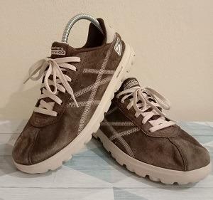 Skechers on best sale the go harbour
