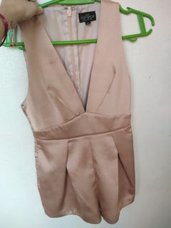 (Category: ) located in . Submitted by dior21 (Listing ID 1090940793, Image 1). Description: .