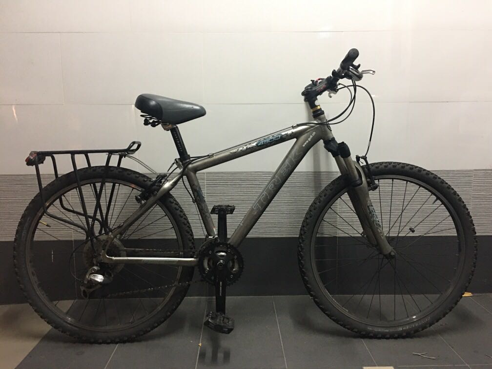 Trek 4300 crankset best sale