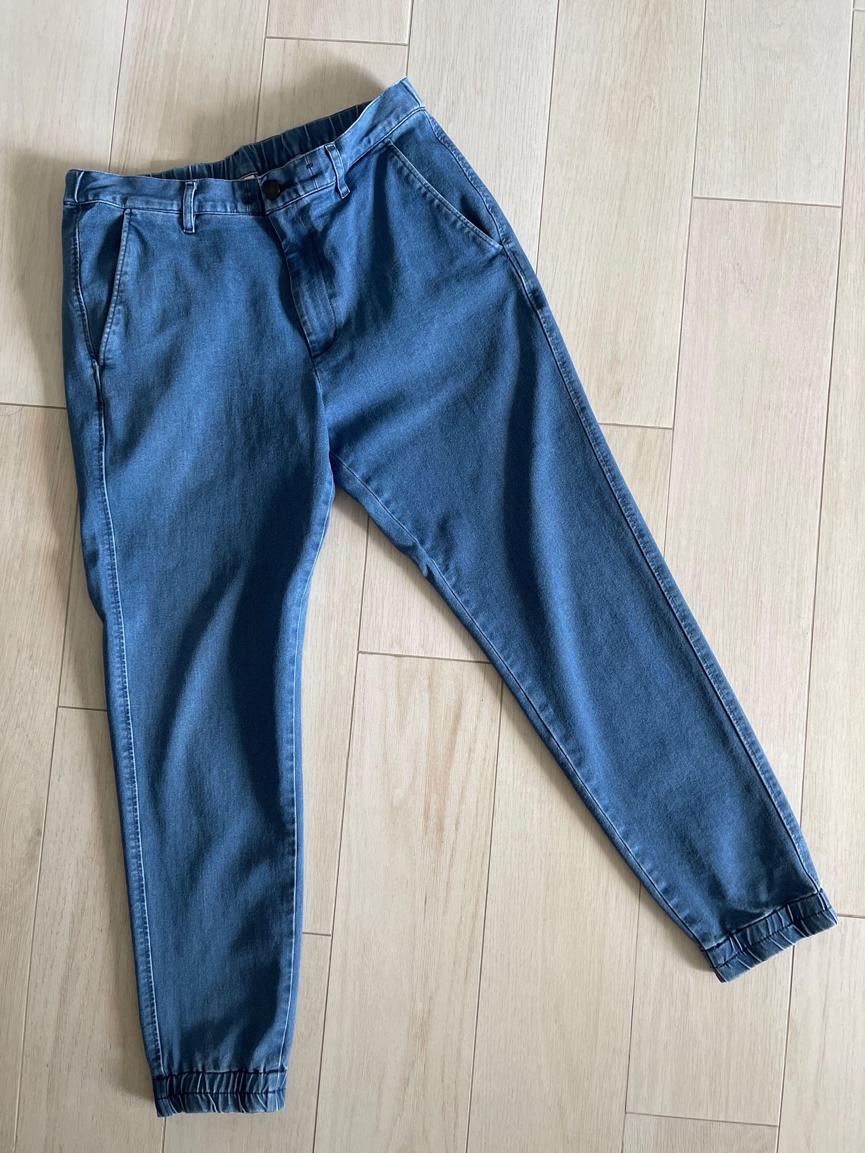 Uniqlo denim store joggers