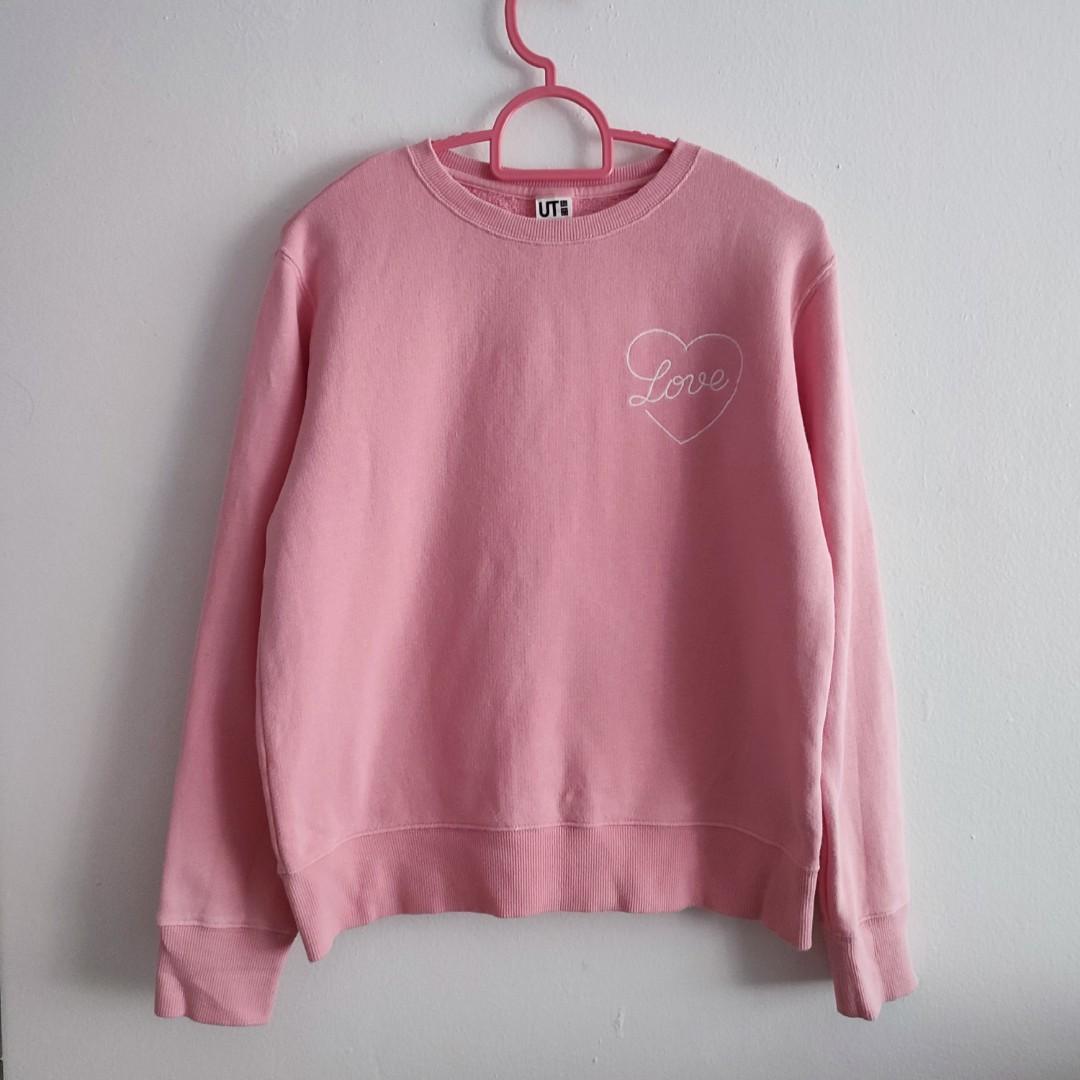 Uniqlo online pink sweatshirt