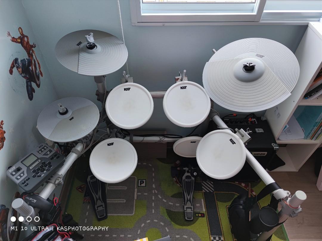 Very Good Condition Electronic Drum Set KAT KT2 with Amplifier