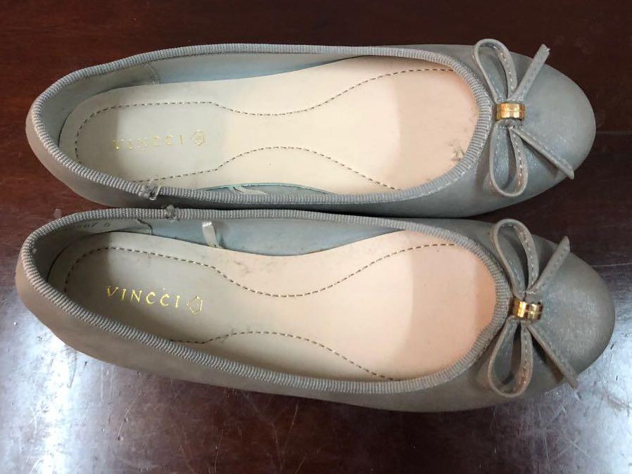 Vincci Flat shoes grey size 5 USA Women s Fashion Footwear