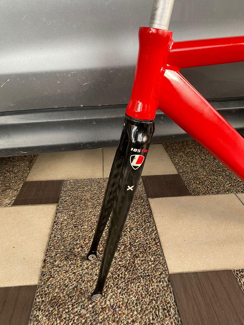 Visp trx790 frameset Leader carbon fork, Sports Equipment, Bicycles