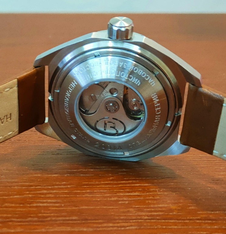 Vostok glass caseback online