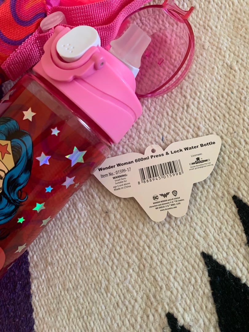 Wonder Woman water bottle and carrier set, Furniture & Home Living