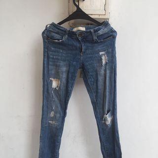 ZARA Ripped Jeans