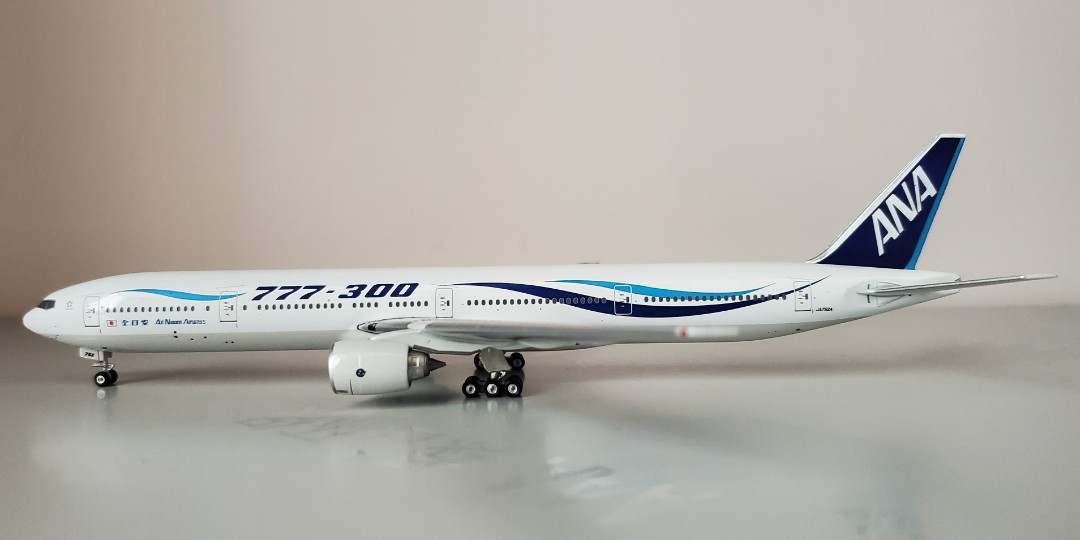 1/200 ANA 全日空商事 ボーイング777-300 風塗装 - ミニカー