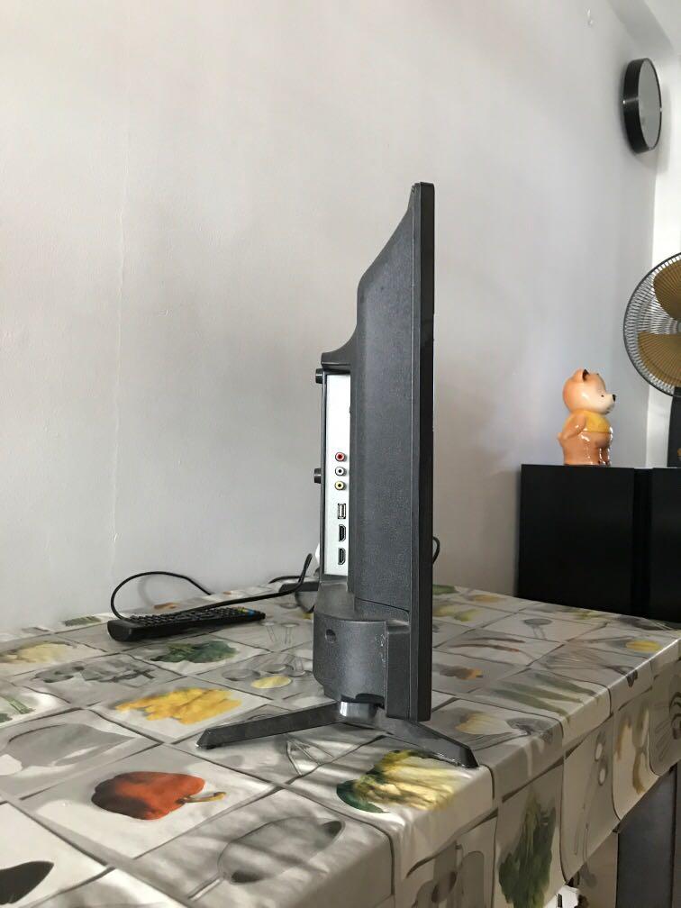 28” Polaroid TV, TV Home Appliances, TV Entertainment, TV on