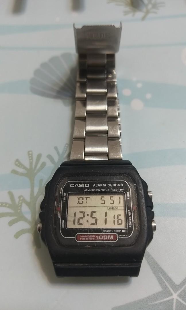 319 Casio W 721