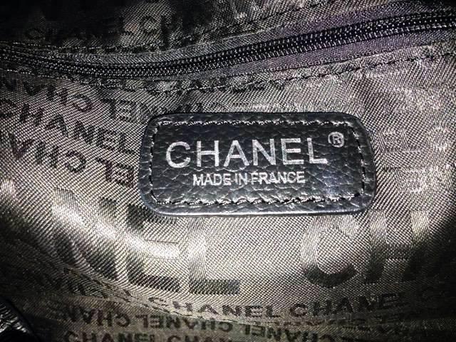 B67 CHANEL BAG (PRE-OWNED), Women's Fashion, Bags & Wallets, Cross-body ...