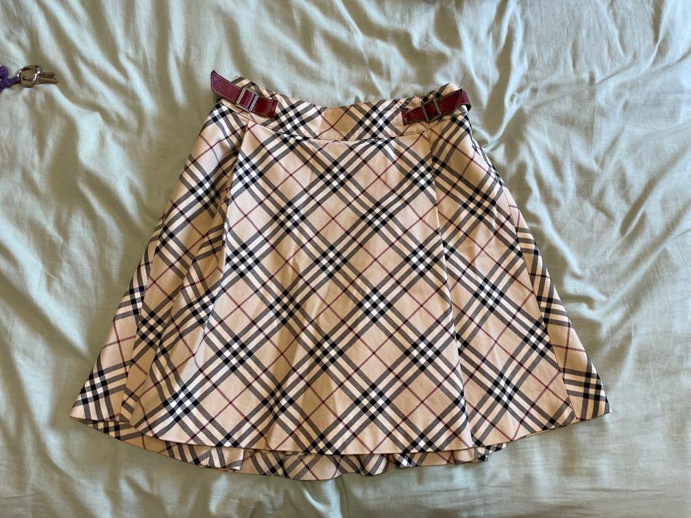 Burberry blue online label skirt