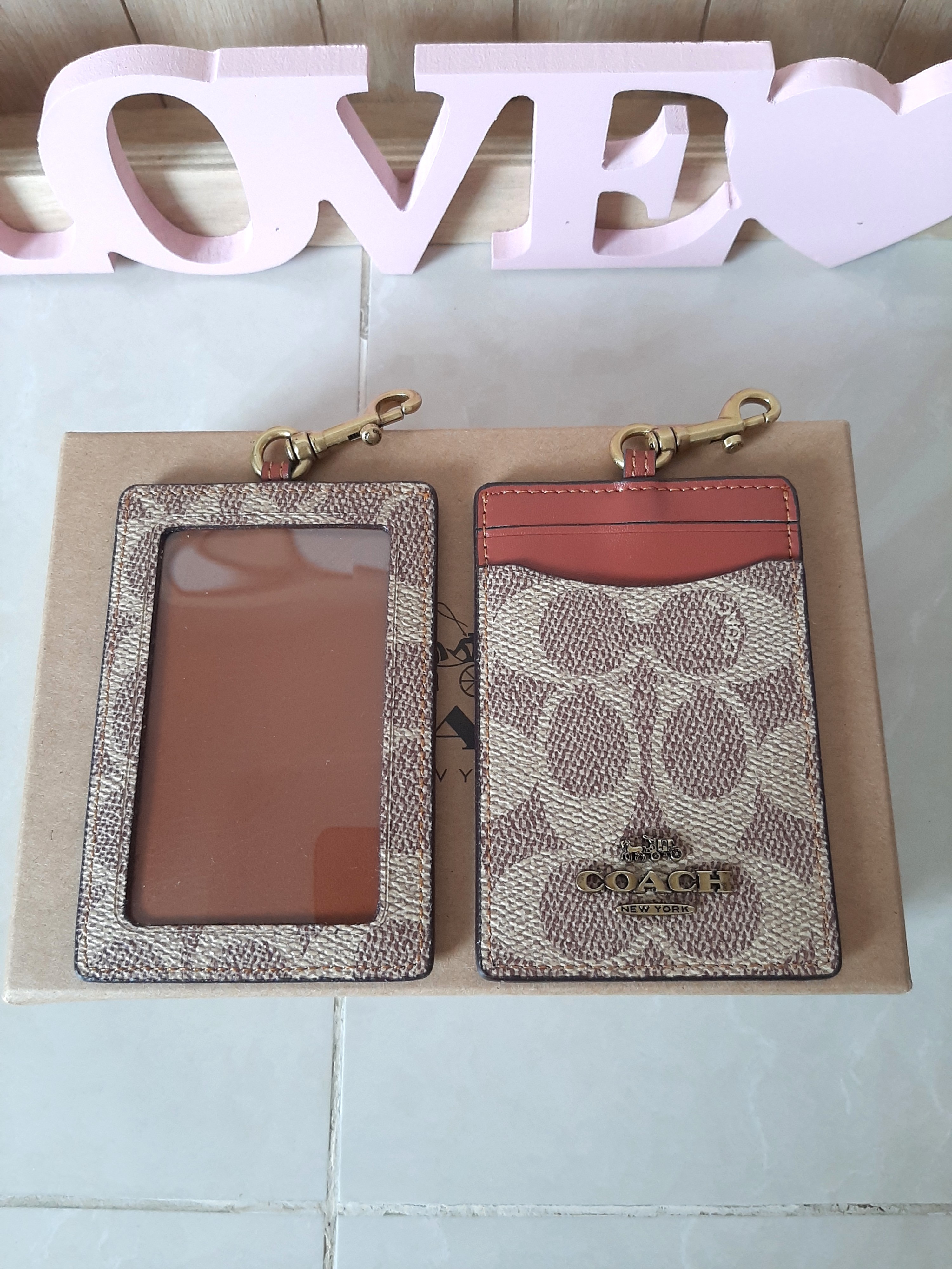 Coach Logo Metal Brown Signature LanyardName TagID Card Holder