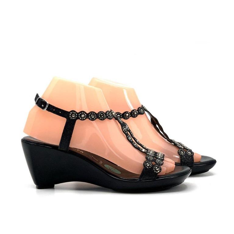 Italian shoemakers black wedge sandals on sale