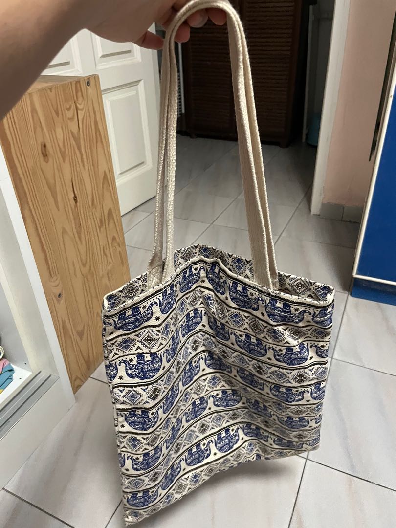 Elephant online tote bag
