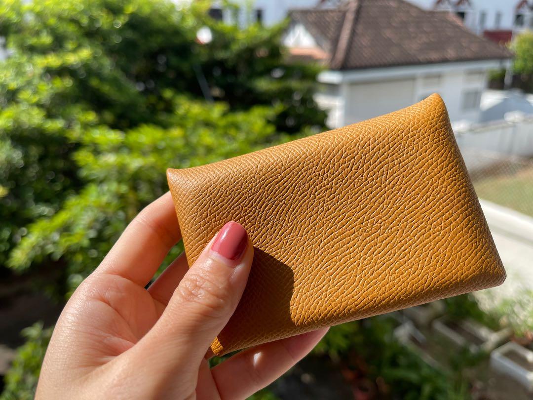 HERMÈS Paris Card holder model Calvi in chocolate col…