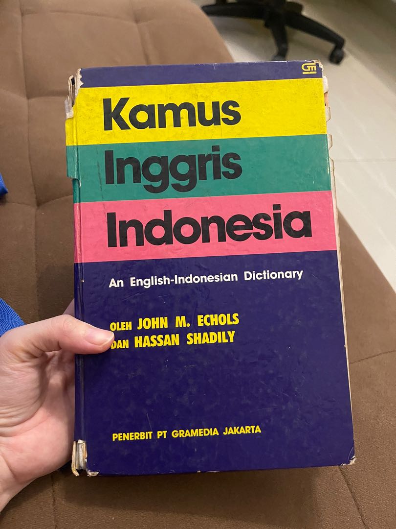 Kamus Inggris Indonesia Bekas By John M Echols Hassan Shadily Buku Alat Tulis Buku Pelajaran Di Carousell