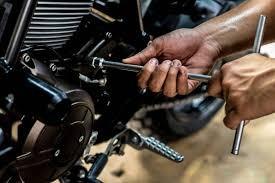 Looking for Motorcycle Mechanic (Category: Motorcycle Accessories) located in Singapore. Submitted by gofixbike (Listing ID 1091289121, Image 1). Description: Looking for Motorcycle Mechanic to be stationed at our stall with over 100 of bike to service and repair weekly Interested please kindly pm to find out more Salary: As high as $3000+++ Food and accommodation provided Currently have 2 Mechanic Singaporean / PR / Malaysian / Work permit can a
