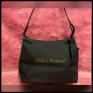 (Category: ) located in . Submitted by vida-collections (Listing ID 1091102919, Image 1). Description: .