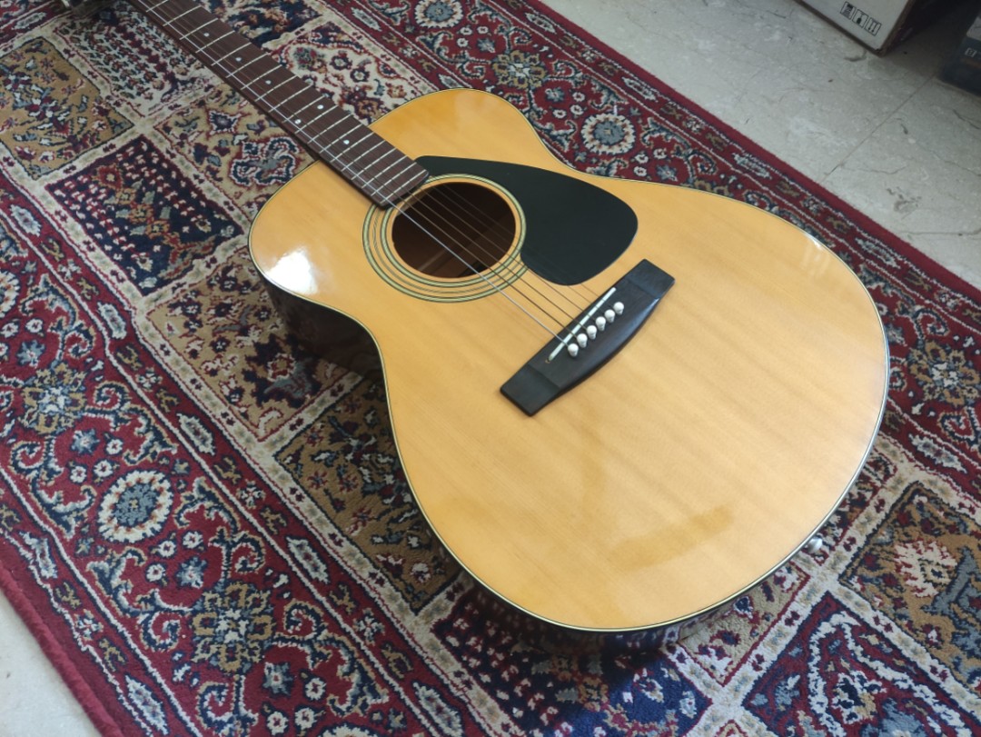 Yamaha fg 2025 325 guitar price