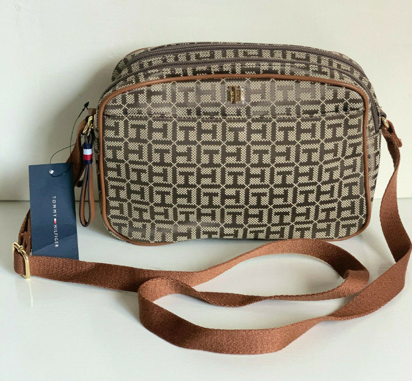 NEW! TOMMY HILFIGER BROWN SIGNATURE LOGO DOUBLE ZIP CROSSBODY SLING BAG $78  SALE, Women's Fashion, Bags  Wallets, Cross-body Bags on Carousell