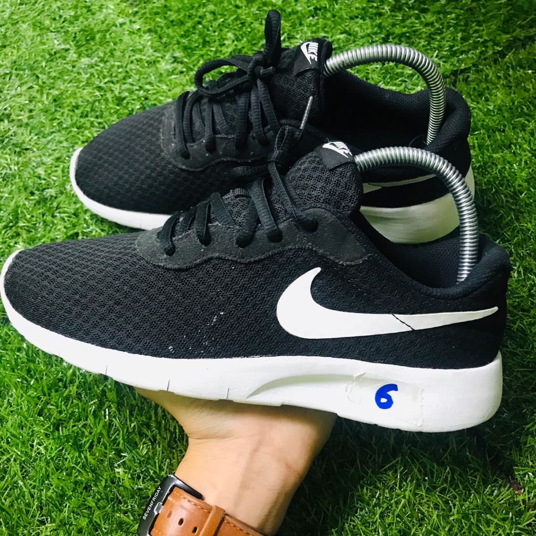 NIKE RUNING, Men's Fashion, Footwear, Sneakers on Carousell