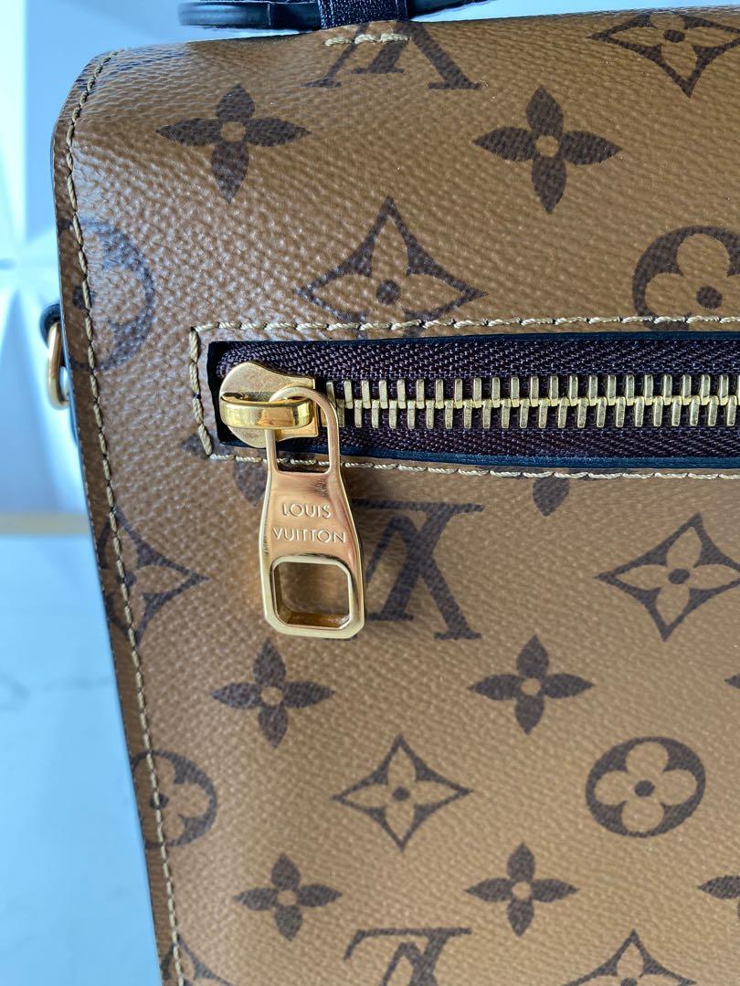 Reverse mono Pochette Metis with Dior Mitzah scarf. Obsessed!!! Need to  wear this bag more. : r/Louisvuitton