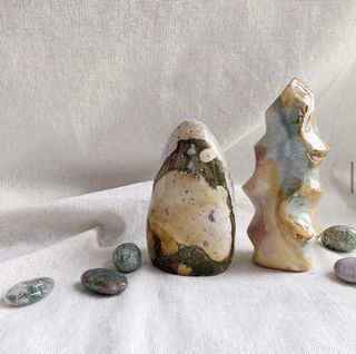 (Category: ) located in . Submitted by urbanmaison (Listing ID 1076414122, Image 1). Description: .