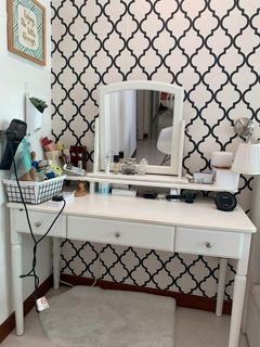 (Category: ) located in . Submitted by wardrobegems (Listing ID 1091101894, Image 1). Description: .