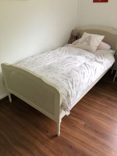 (Category: ) located in . Submitted by antonia456 (Listing ID 1091160422, Image 1). Description: .