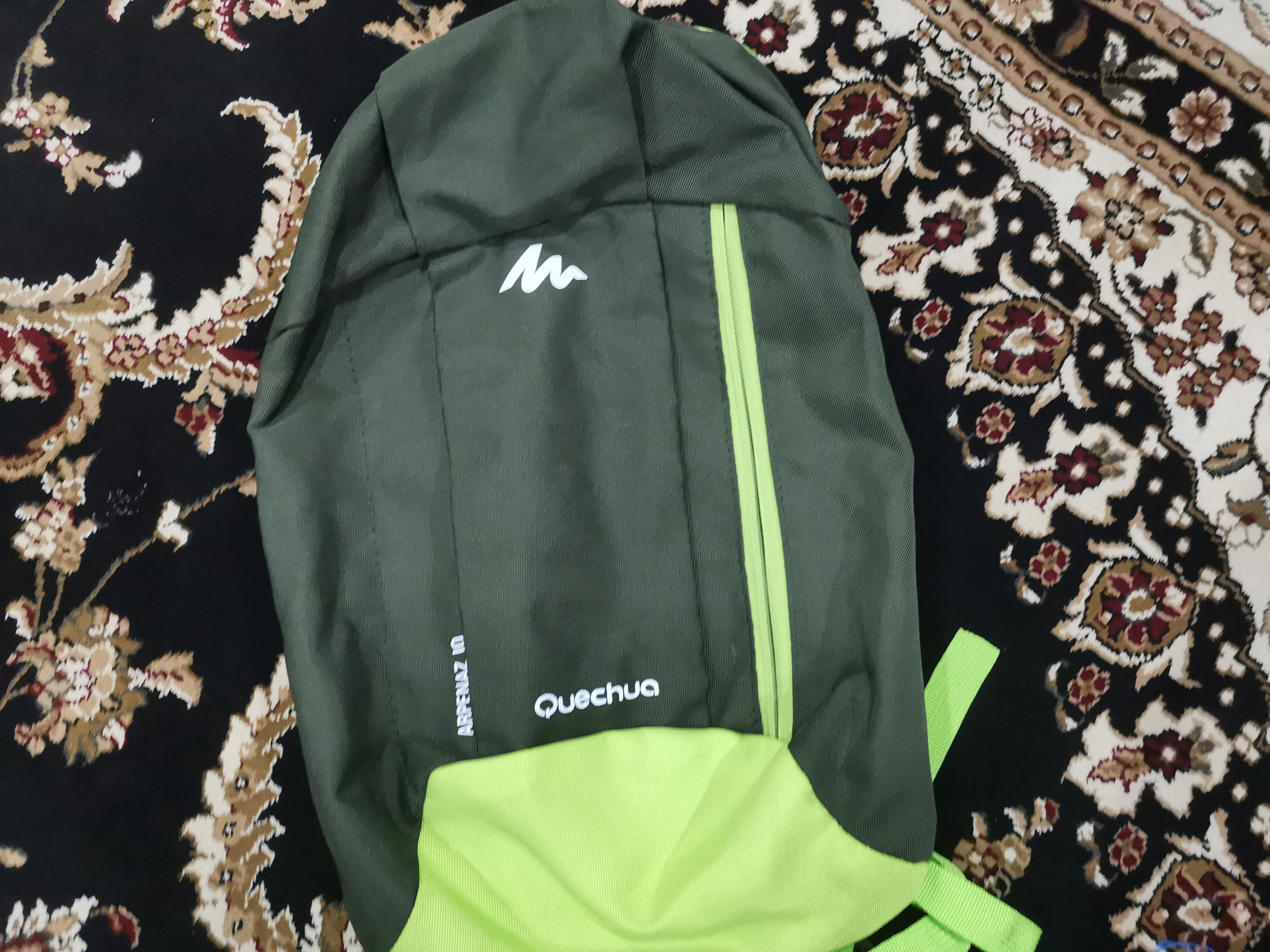 quechua bag, Men's Fashion, Activewear on Carousell