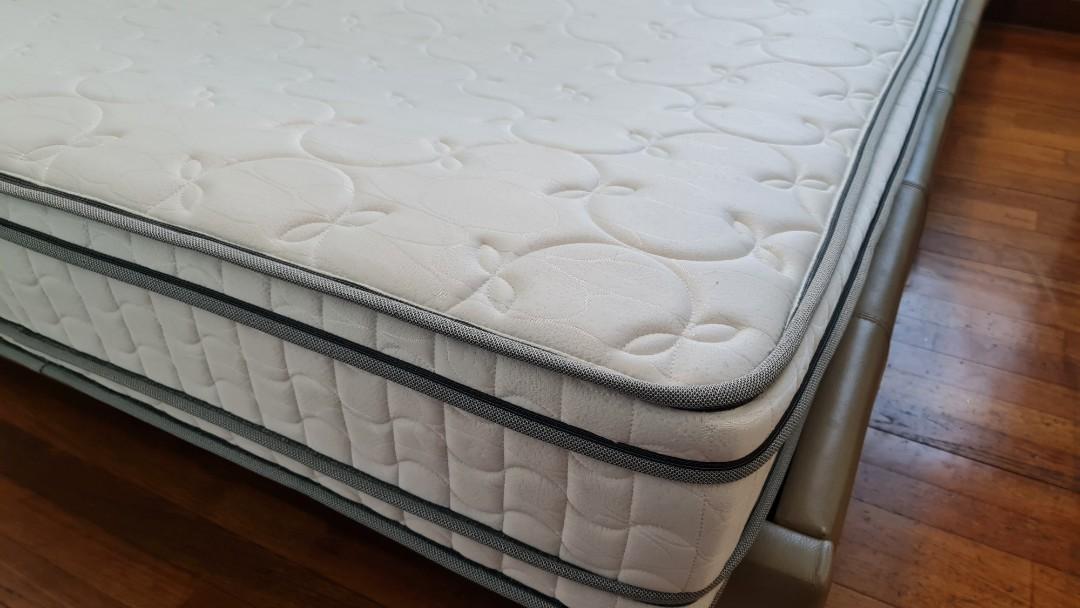 Queensize Bedframe Goodwill Giveaway, Does Goodwill Accept Metal Bed Frames Queens