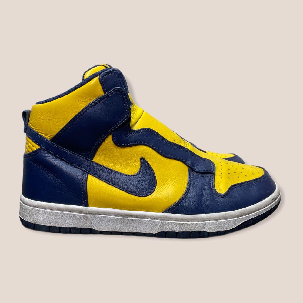 Sacai x Nike Dunk High Michigan, Women's Fashion, Footwear