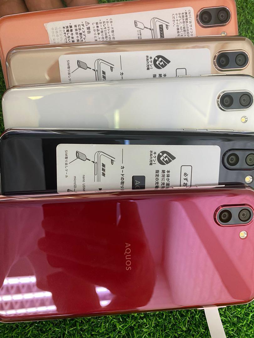 Sharp R2 （分類：電子屏幕）位於 Hong Kong。 由 shams01 提交（商品編號 1091264075，圖片 1）。簡介： 4+64 memory Good condition look like new 。