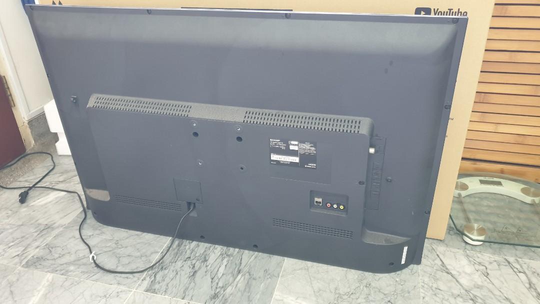 Sharp TV (Category: TV) located in Singapore. Submitted by the_ornament_shop (Listing ID 1091128061, Image 2). Description: TV not working..