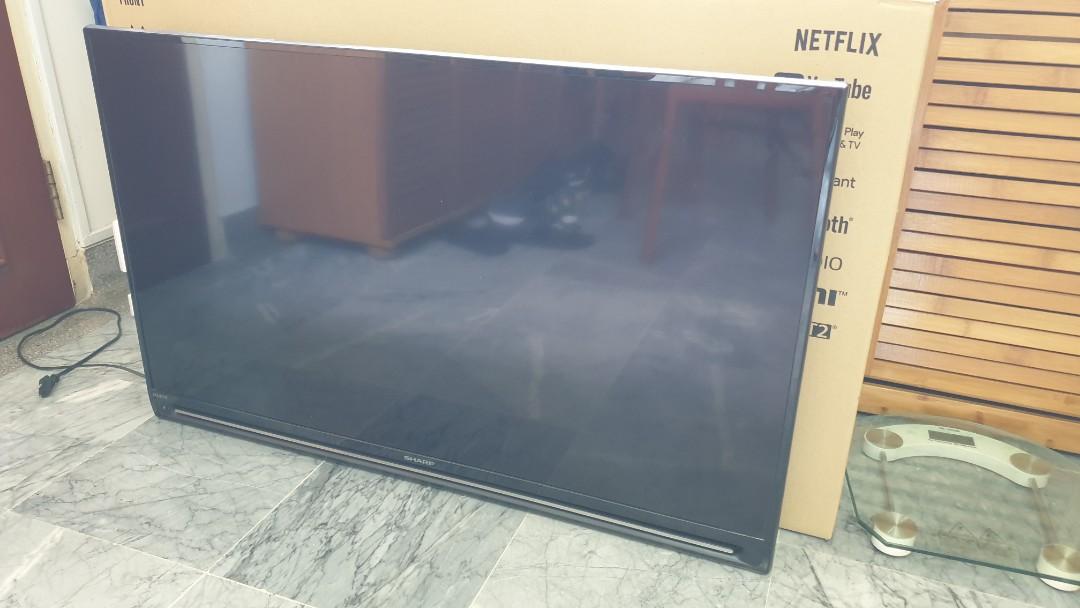 Sharp TV (Category: TV) located in Singapore. Submitted by the_ornament_shop (Listing ID 1091128061, Image 1). Description: TV not working..