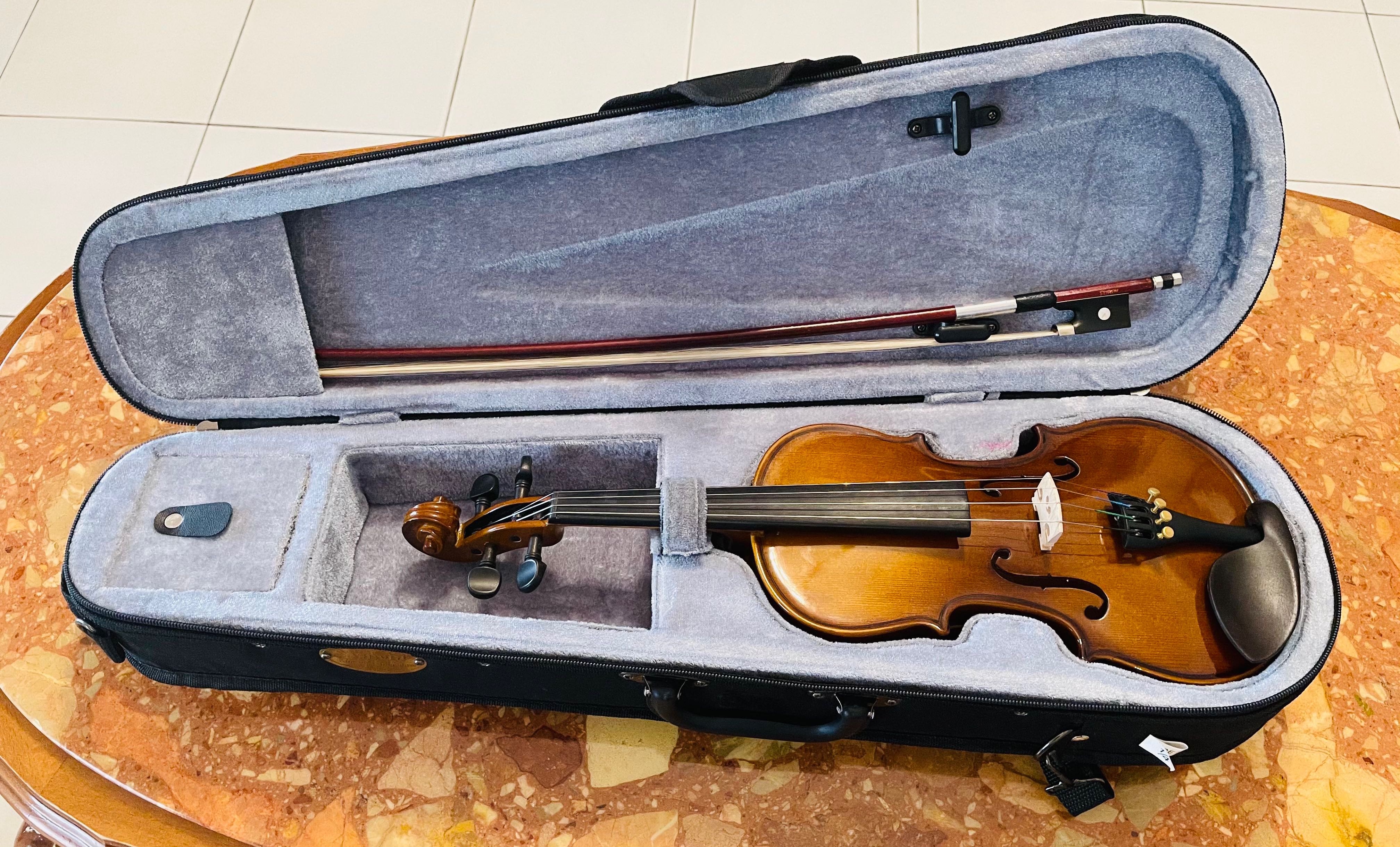 Synwin Beginner SV1005 Violin 1/4 Size, Hobbies & Toys, Music