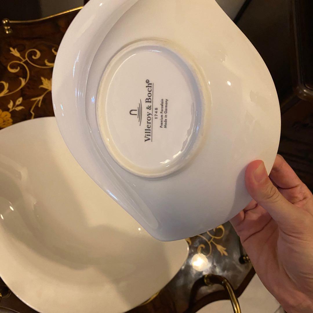 Villeroy and Boch all white serving plate set (Category: Dinnerware & Cutlery) located in Quezon City. Submitted by kb0030 (Listing ID 1091140498, Image 3). Description: .