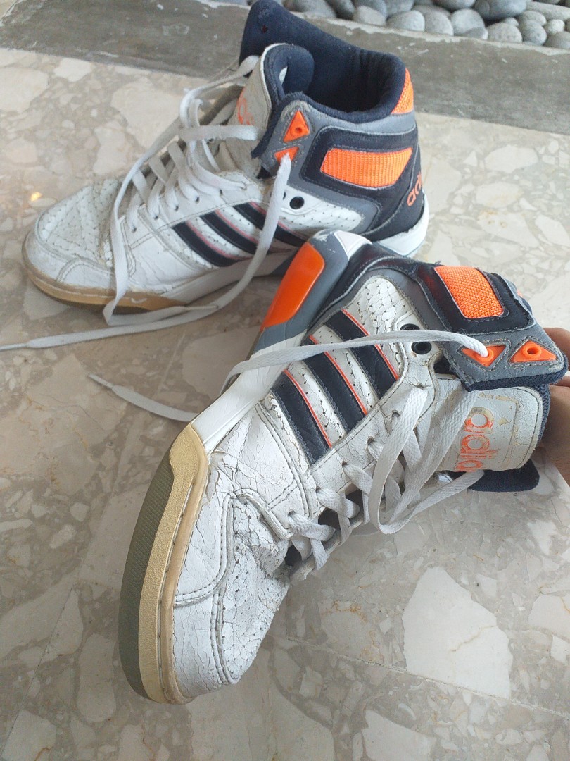 mil Arturo frutas Vintage Adidas Basketball Shoes, Men's Fashion, Footwear, Sneakers on  Carousell