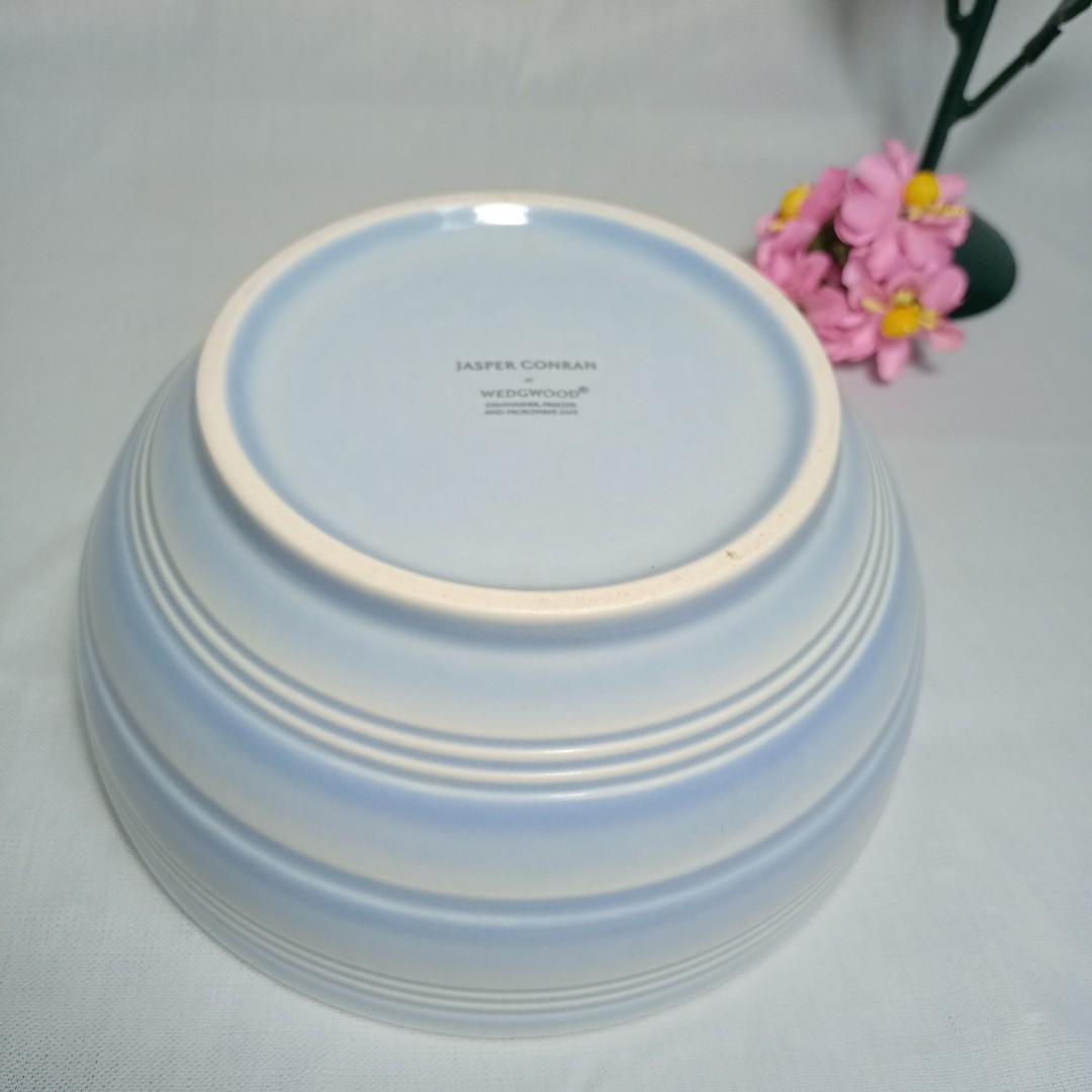 WEDGWOOD BOWL (Category: Dinnerware & Cutlery) located in Makati City. Submitted by nyxhemera26 (Listing ID 1091235212, Image 2). Description: WEDGWOOD BOWL • WITH VISIBLE SIGN OF USAGE, PLEASE SEE PHOTOS.