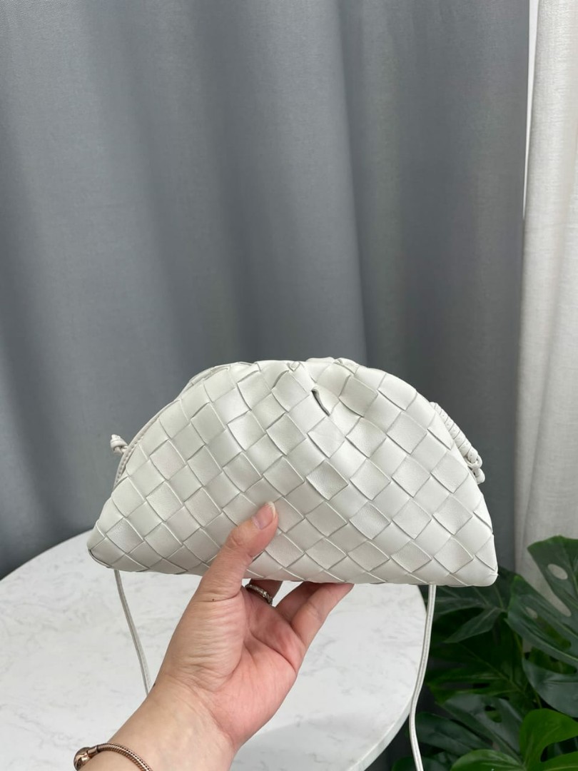 Bottega veneta pouch white shop